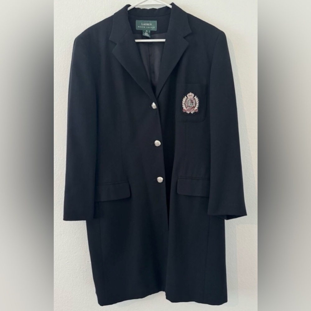 Vintage 90’s Ralph Lauren Elegant Black Blazer 100% Wool with Embroidered Crest - Picture 4 of 12
